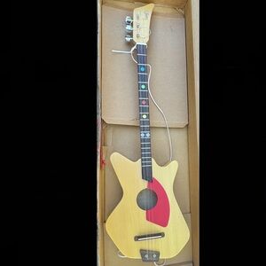 Loog guitar for kids